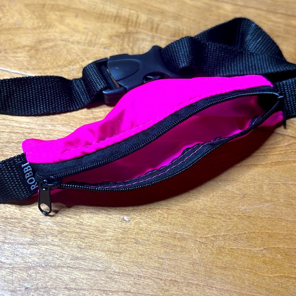 Robbi | Black & Pink Zipper Pouch Belt | Running Exercise Fannypack Keys Holder